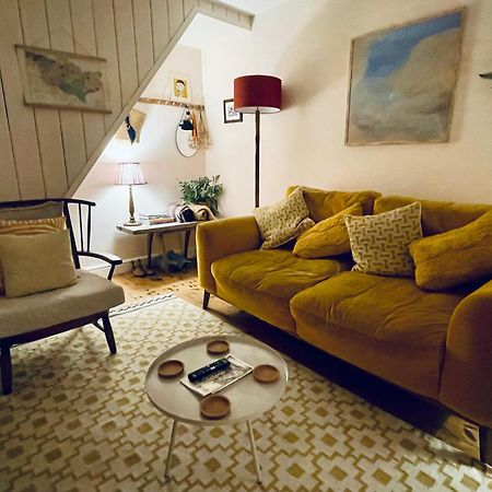 דיל Northdene Cottage - Cosy Old Fisherman'S Cottage Two Mins From Sea - Free Parking - Wood Burning Stove - Roll Top Bath - Dog Friendly מראה חיצוני תמונה
