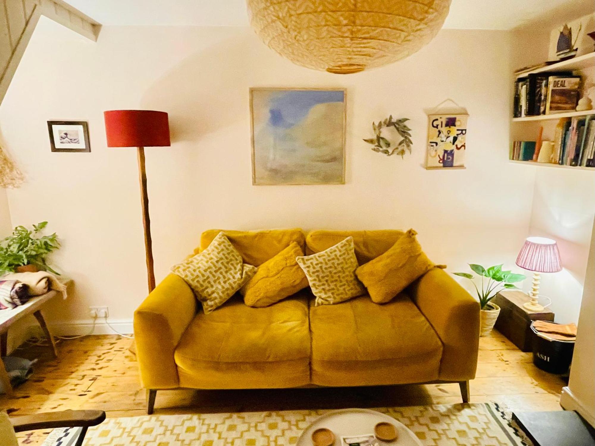 דיל Northdene Cottage - Cosy Old Fisherman'S Cottage Two Mins From Sea - Free Parking - Wood Burning Stove - Roll Top Bath - Dog Friendly מראה חיצוני תמונה